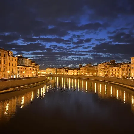 Apartment Nel Cuore Di Pisamonolocale In Palazzo Storico.