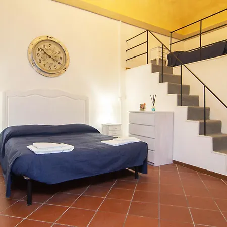 Nel Cuore Di Pisamonolocale In Palazzo Storico. *